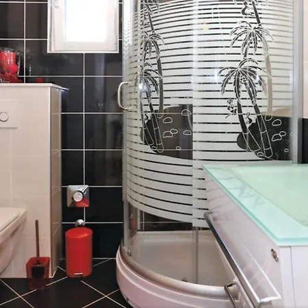 شقة Jurica سولين