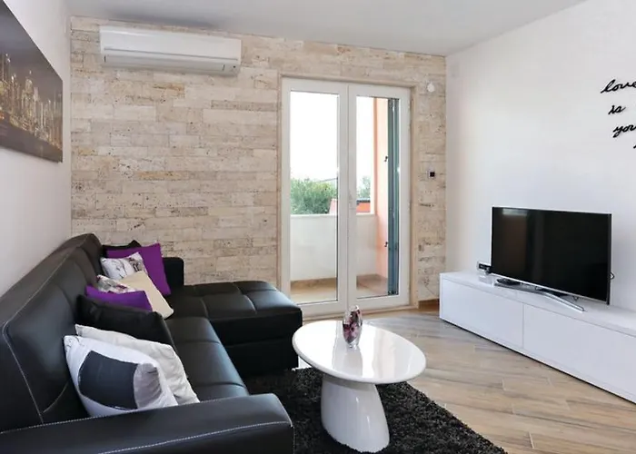 Jurica Apartman Solin